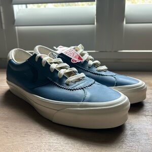 Vans Blue Leather Low-Top Sneakers with Cream Laces